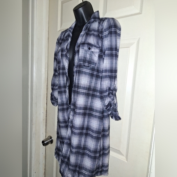 B&B Boutique shirt dress size small - Picture 2 of 4